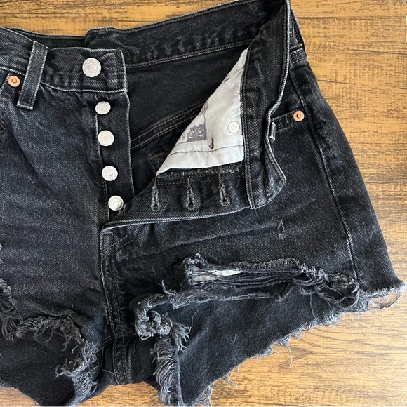 Levi’s 501 Original Cutoff High Rise shorts- Wise Up- Size 4 or 27 - Picture 4 of 14